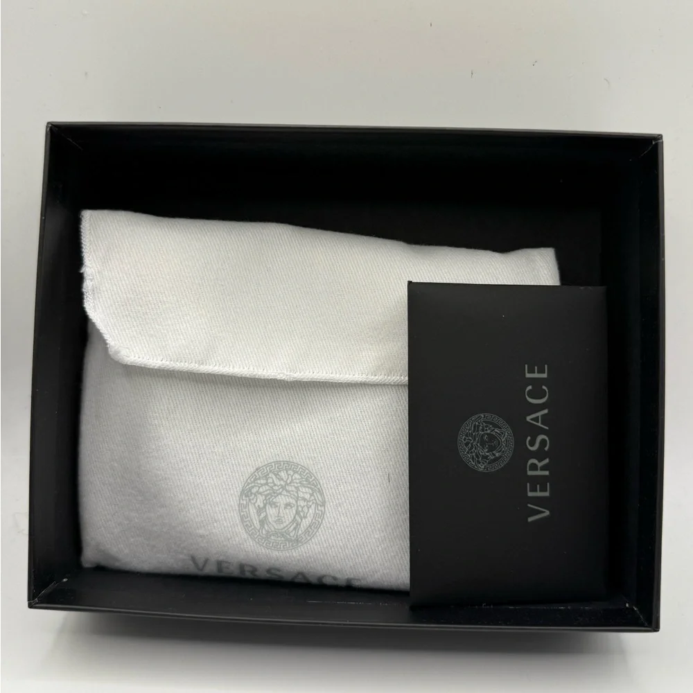 Versace Black Embossed Medusa Bifold Wallet - Picture 9 of 9